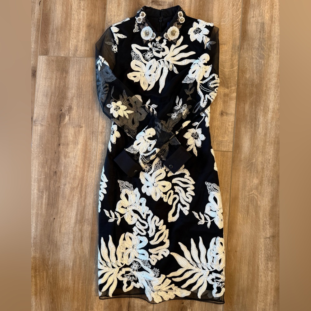Marchesa Black Sheer Long-Sleeve Dress with White Floral Appliqué - Picture 4 of 7